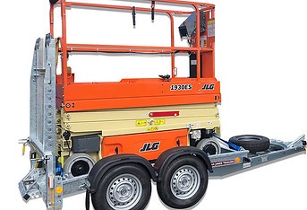 jlg-1930ES-scissor-lift-trailer-combo